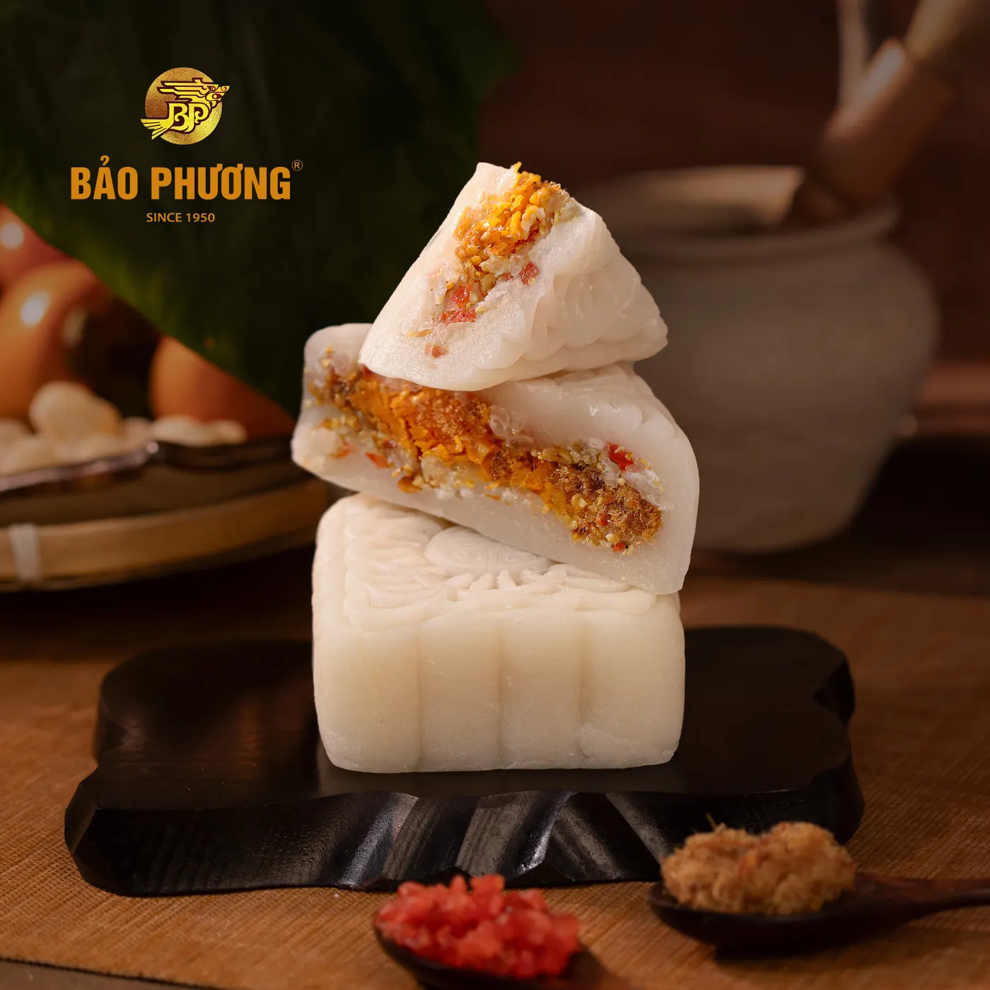 Bánh dẻo nhân thập cẩm jăm bông 1 trứng muối (260g) - ảnh 2