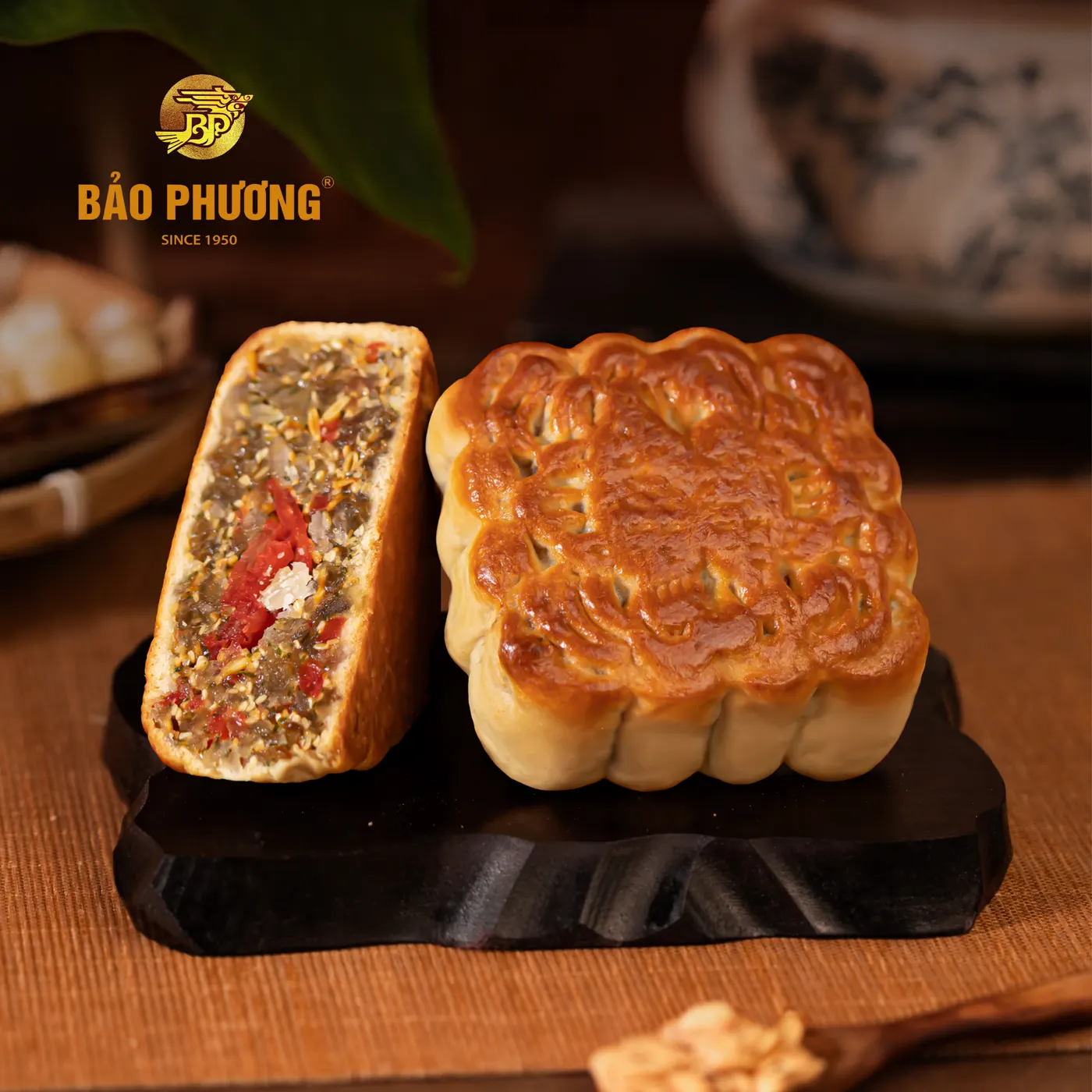 Bánh nướng nhân thập cẩm (230g) - ảnh 2